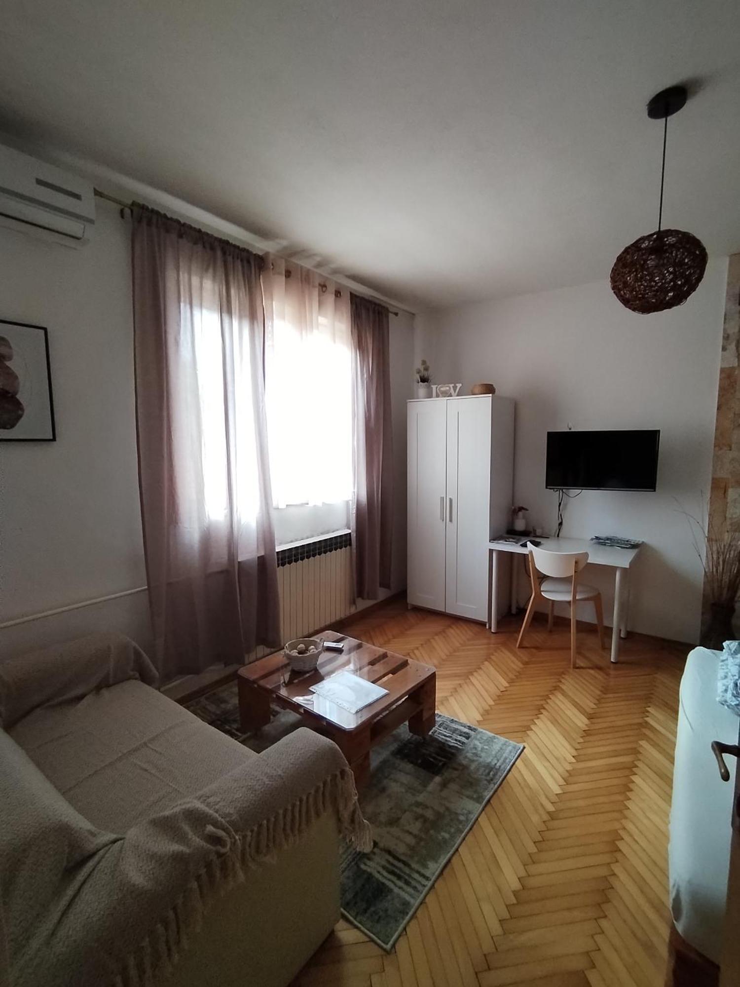Apartmani Stonewood 자그레브 외부 사진